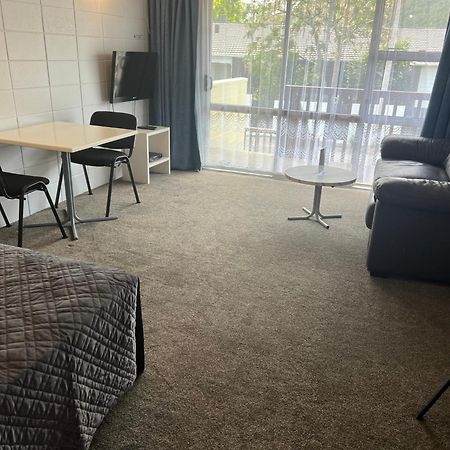 Aaron Court Motel Whangarei Exterior foto